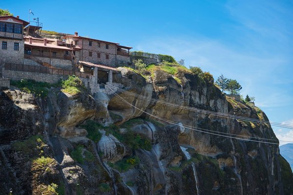 Quelle est la meilleure façon de créer un système de météo dynamique dans un jeu de simulation agricole?